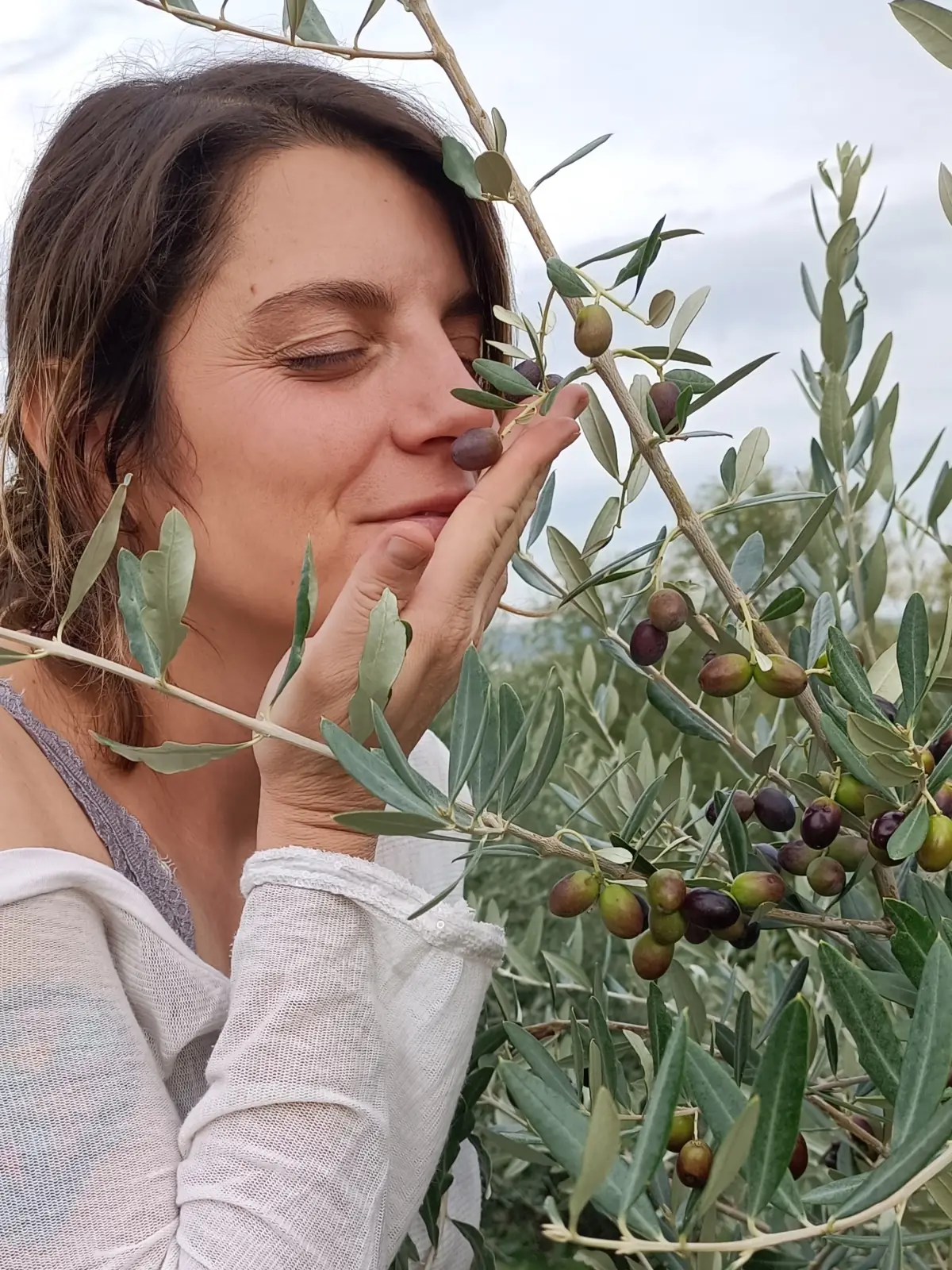 Laura Zonin Laura Zonin nel suo uliveto di Casola Valsenio